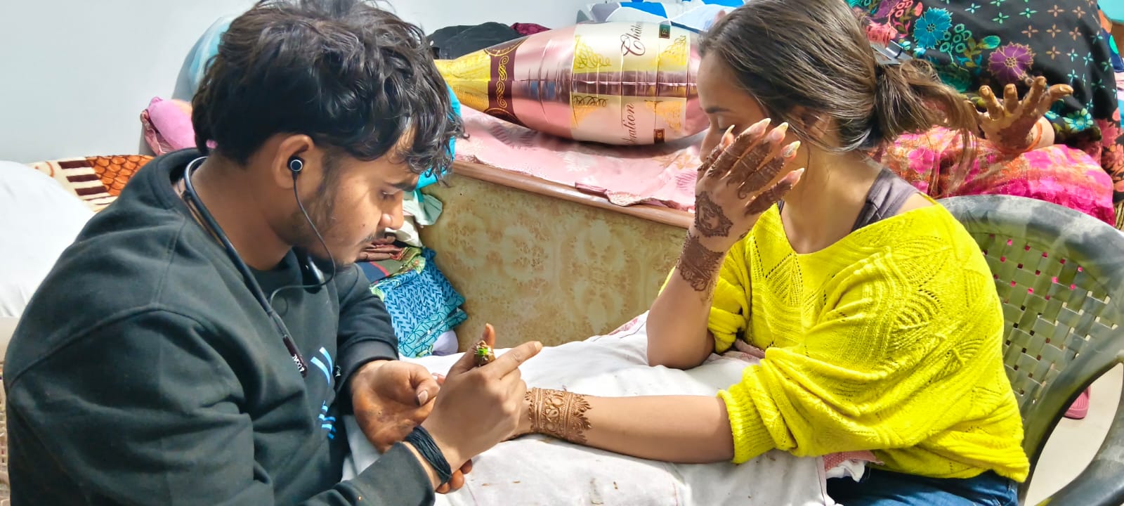 Mehndi Artist